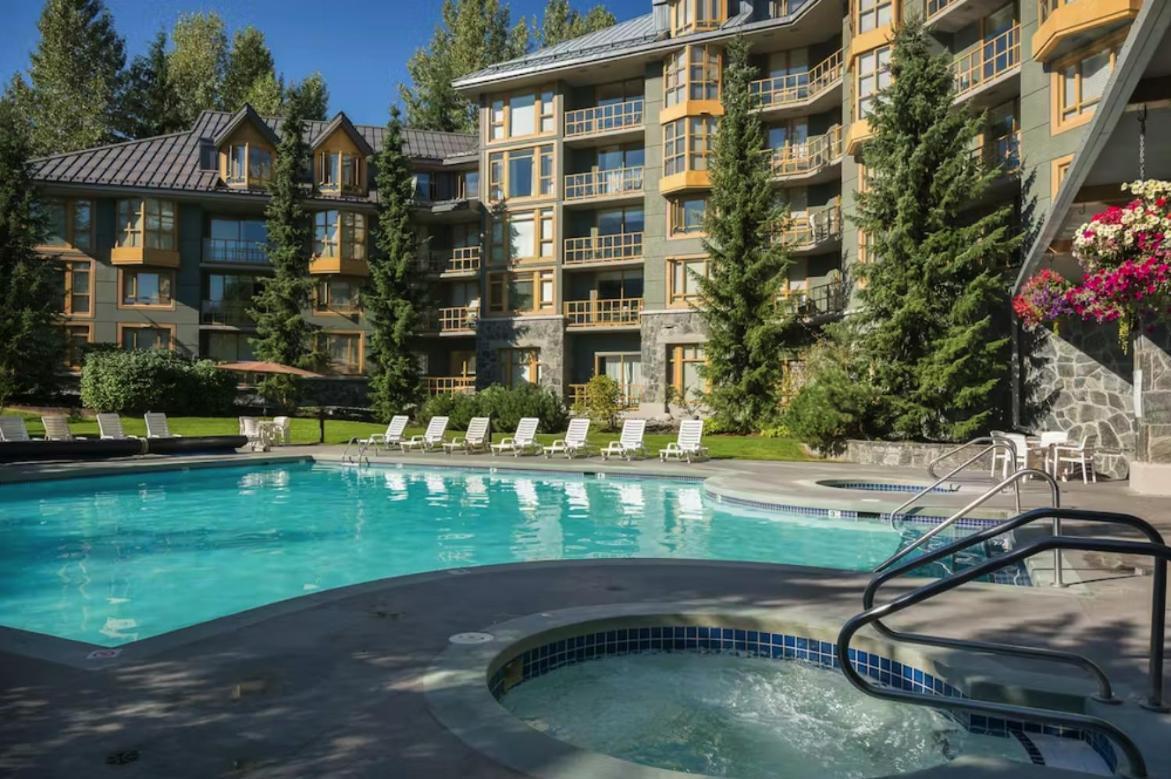 Newly Renovated Suite In Whistler Village Sleeps 4 Exteriör bild